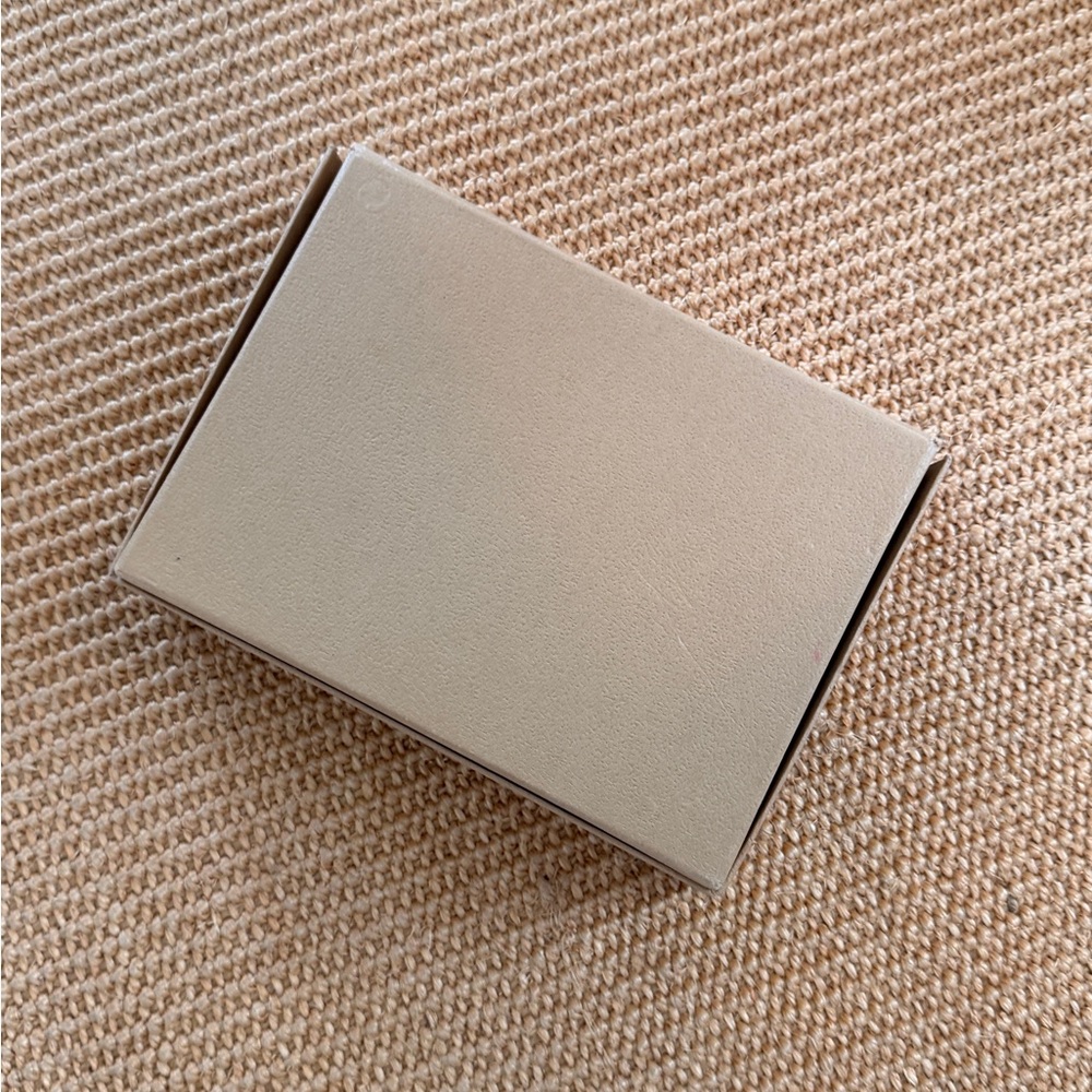 Loewe Gift Box - Picture 2 of 3